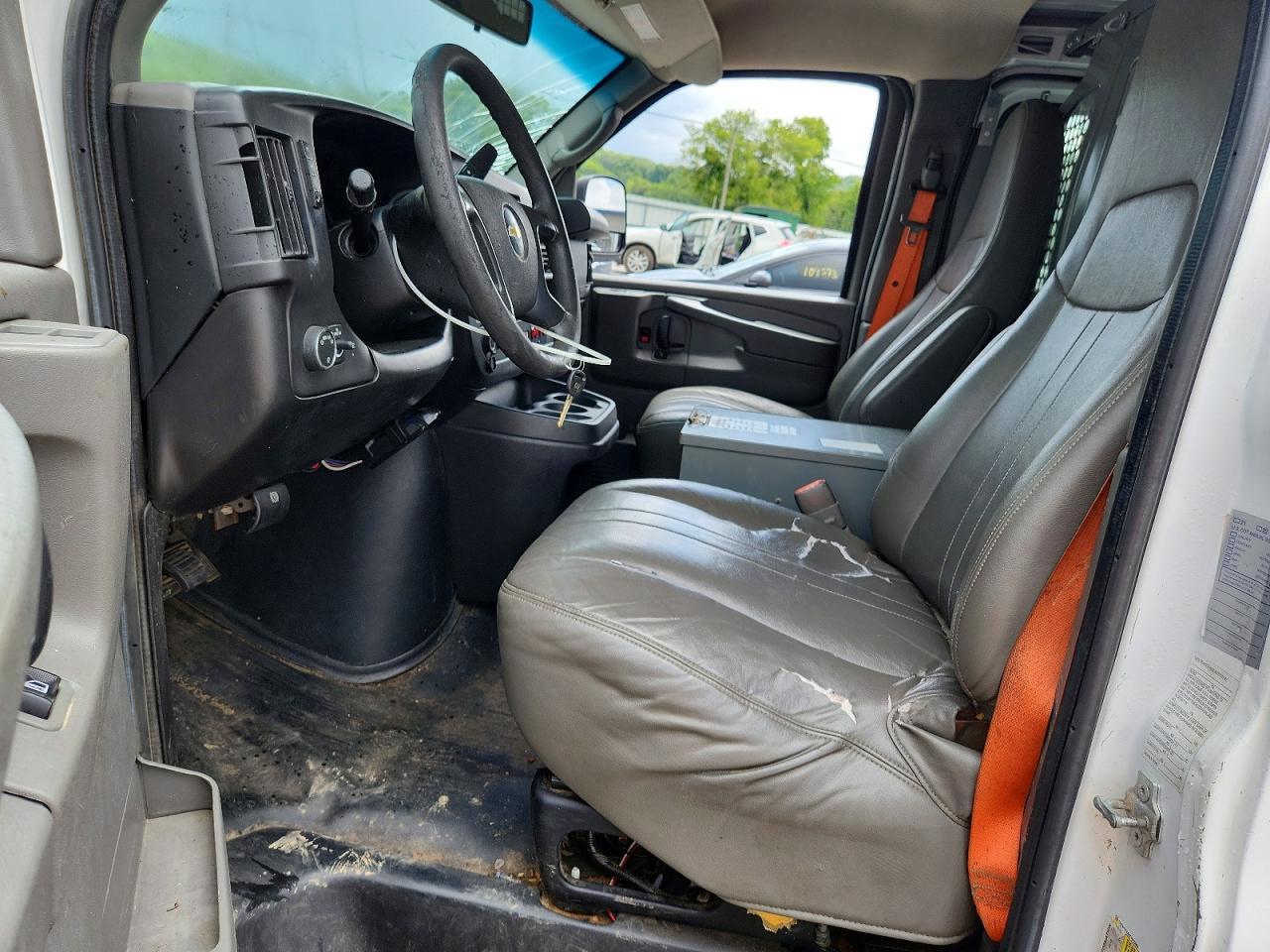 2014 Chevrolet Express G2500 - Фото 7