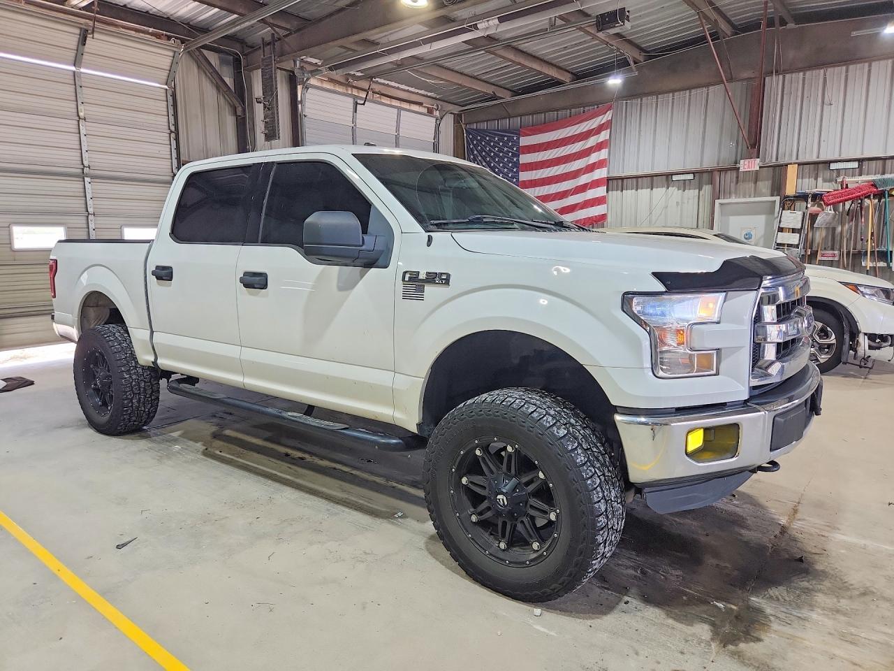 2015 Ford F150 Supercrew - Image 4