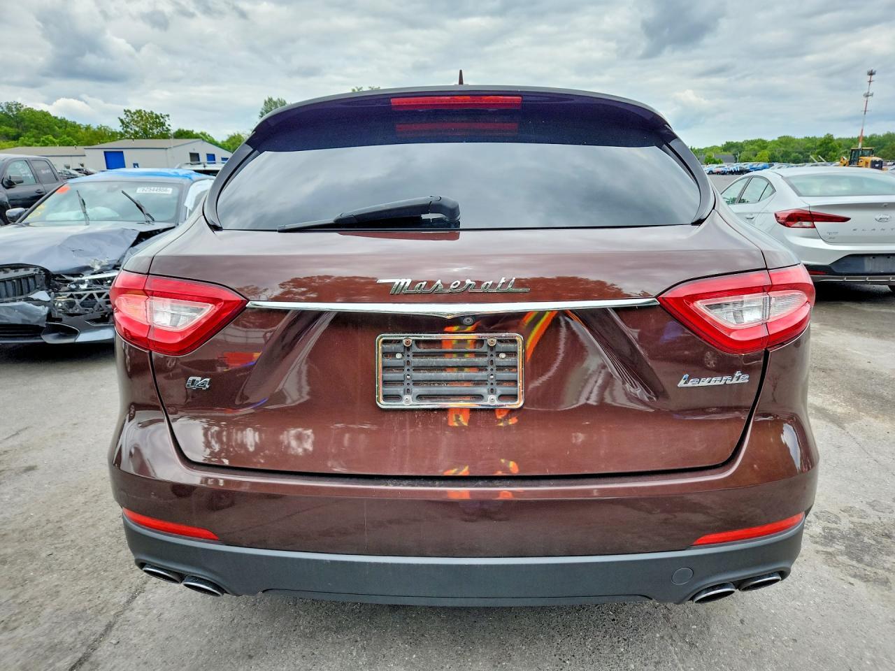 2017 Maserati Levante - Image 6