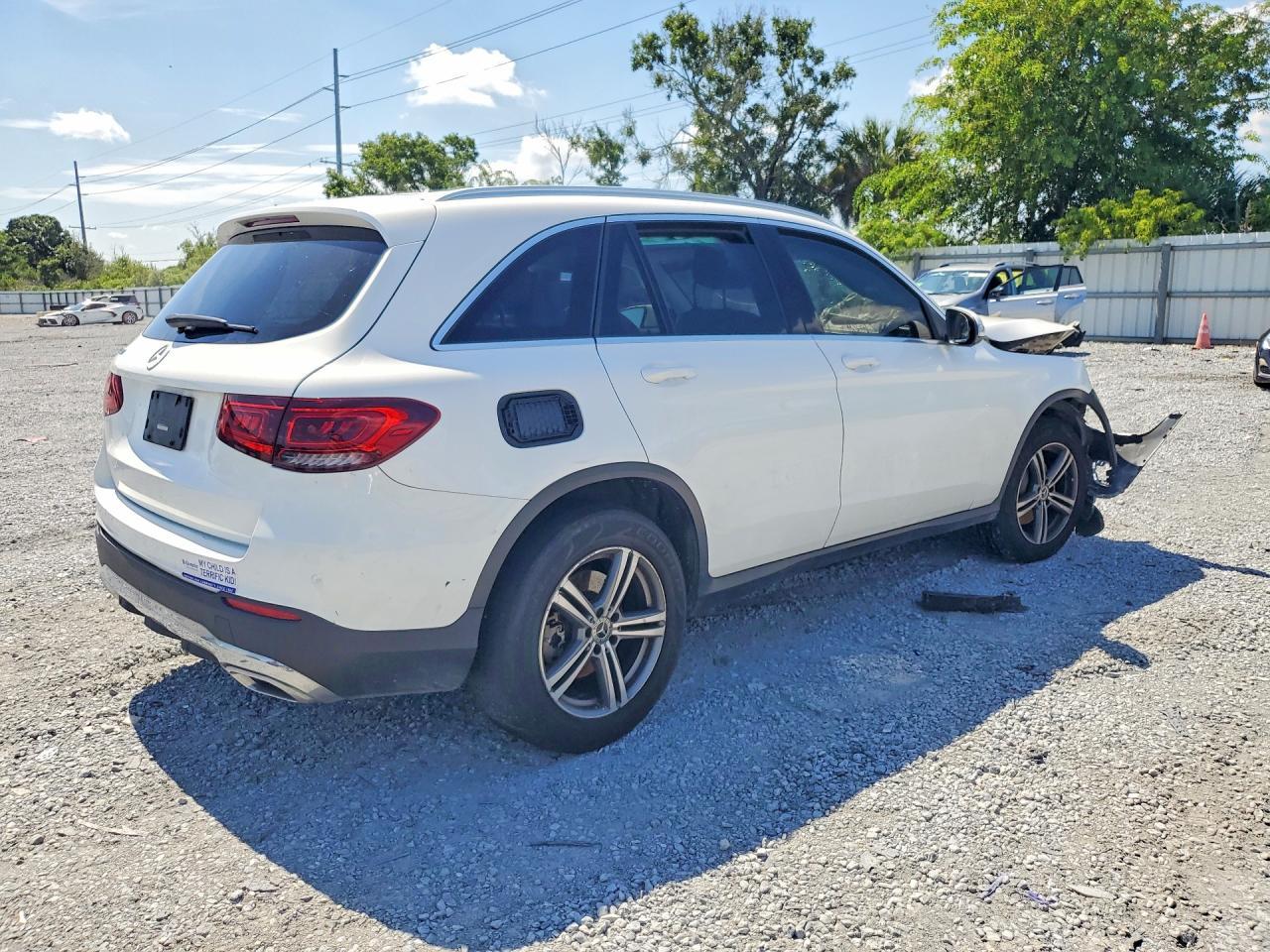 2020 Mercedes-Benz Glc 300 - Фото 3