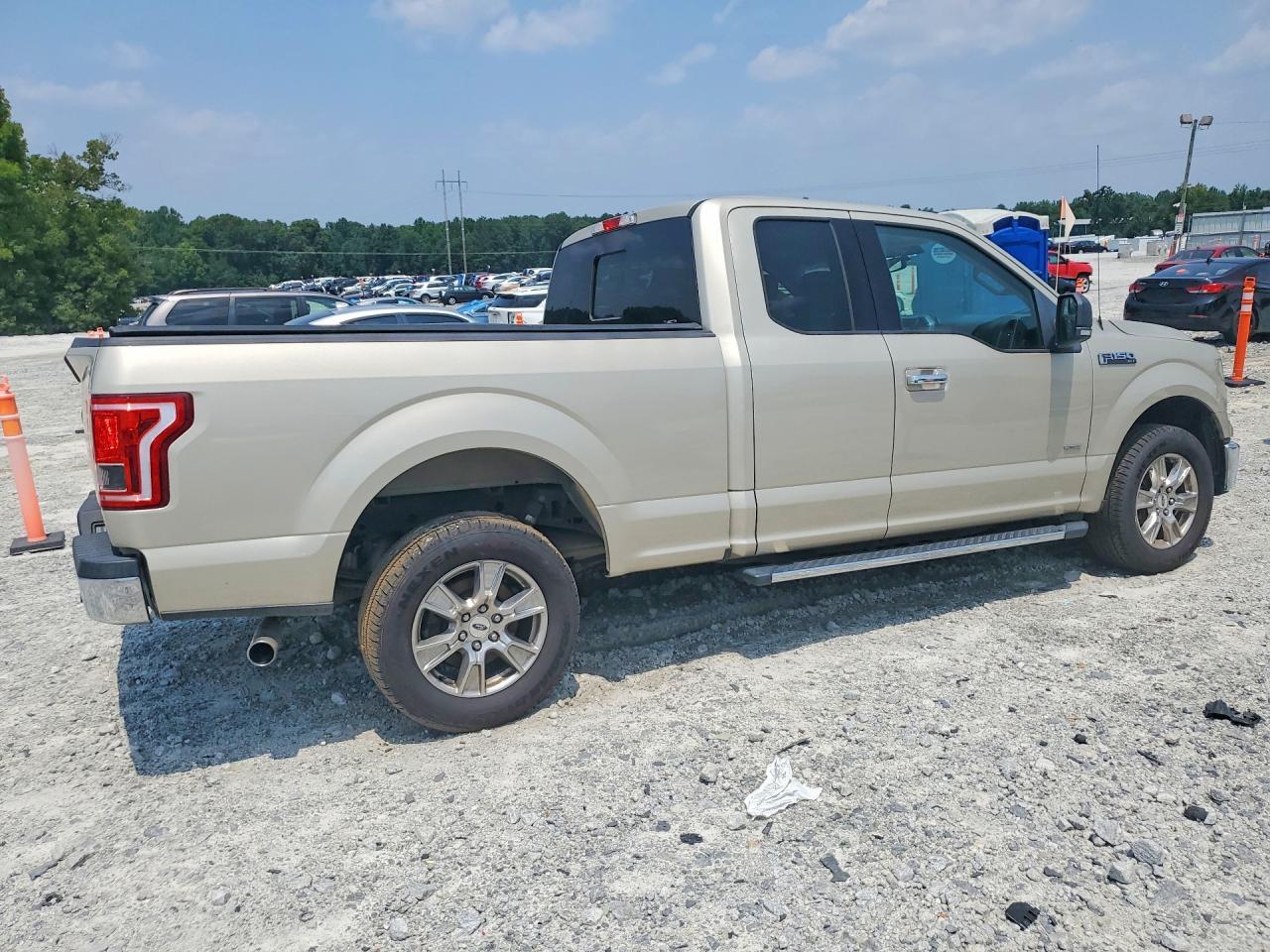 2017 Ford F150 Super Cab - Фото 3