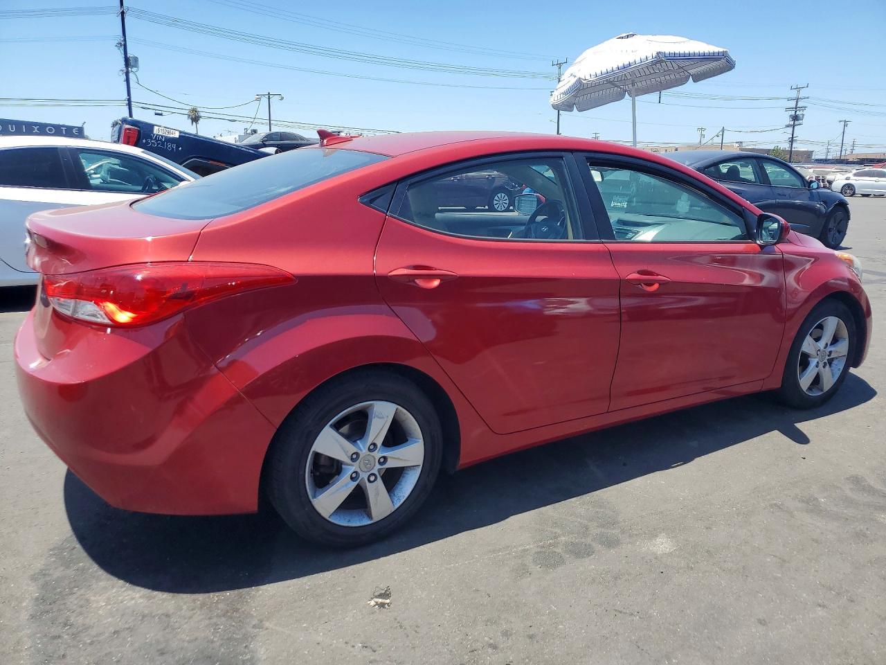 2013 Hyundai Elantra Gls - Image 3