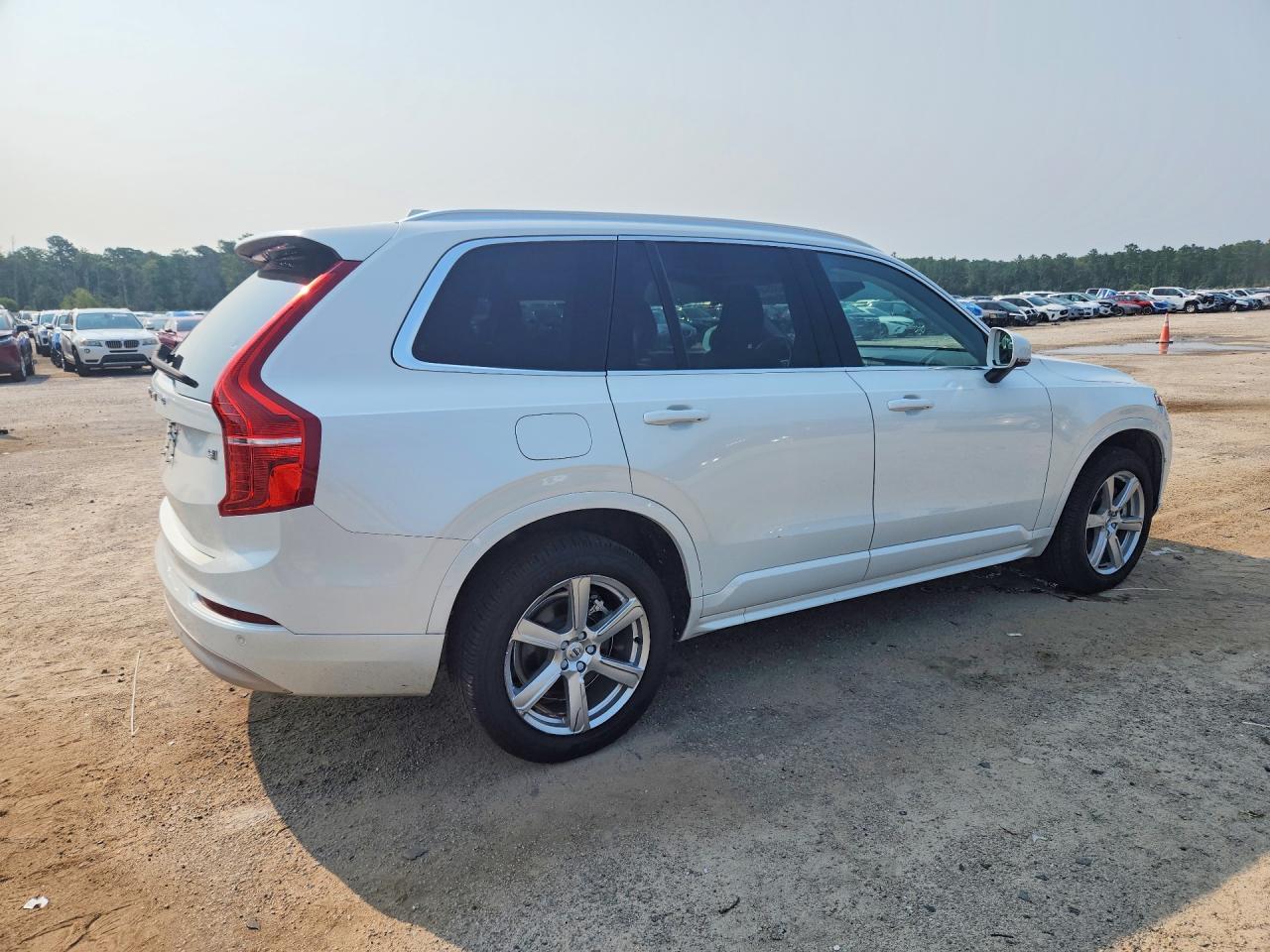 2022 Volvo Xc90 T5 Momentum - Фото 3