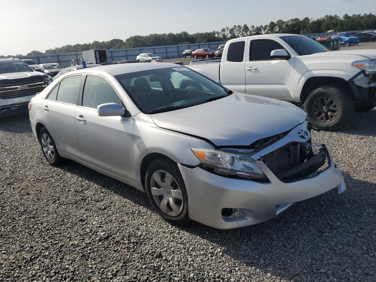 2011 Toyota Camry Le - Фото 4