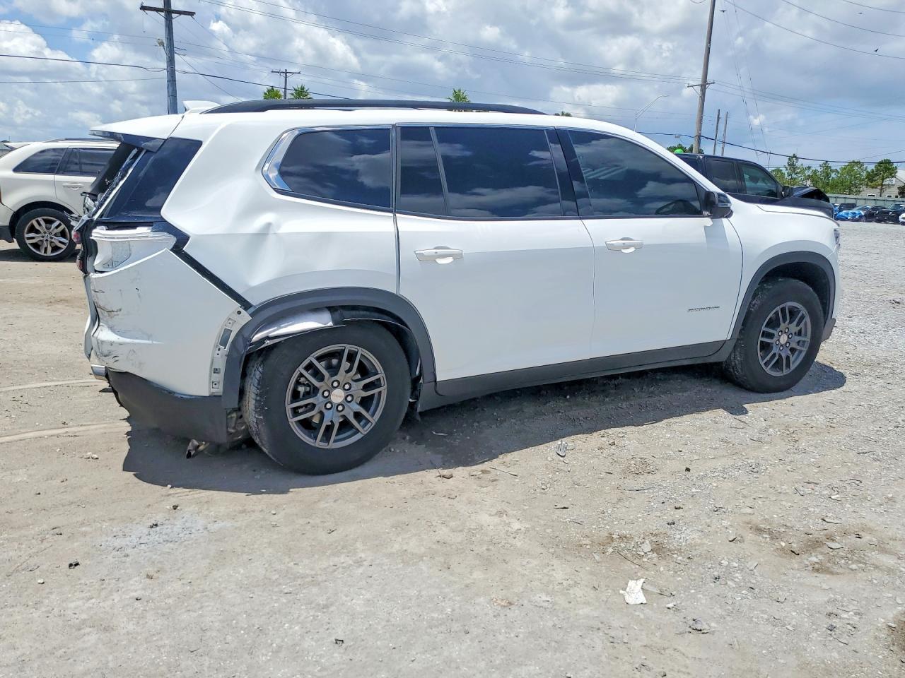 2025 GMC Acadia Elevation - Фото 3