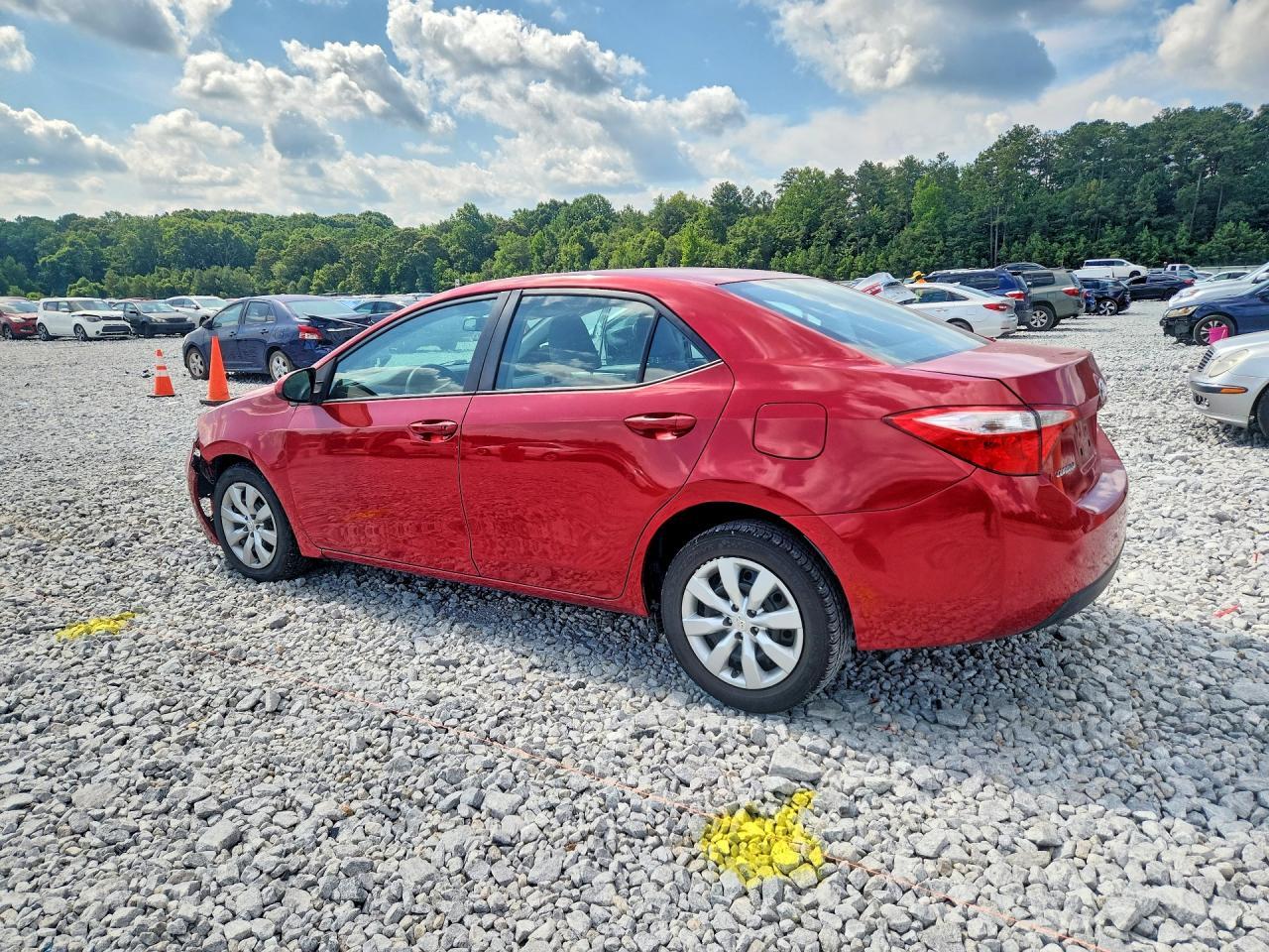 2015 Toyota Corolla Le - Фото 2