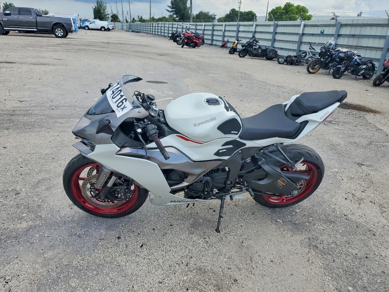 2025 Kawasaki Zx636 K - Фото 3