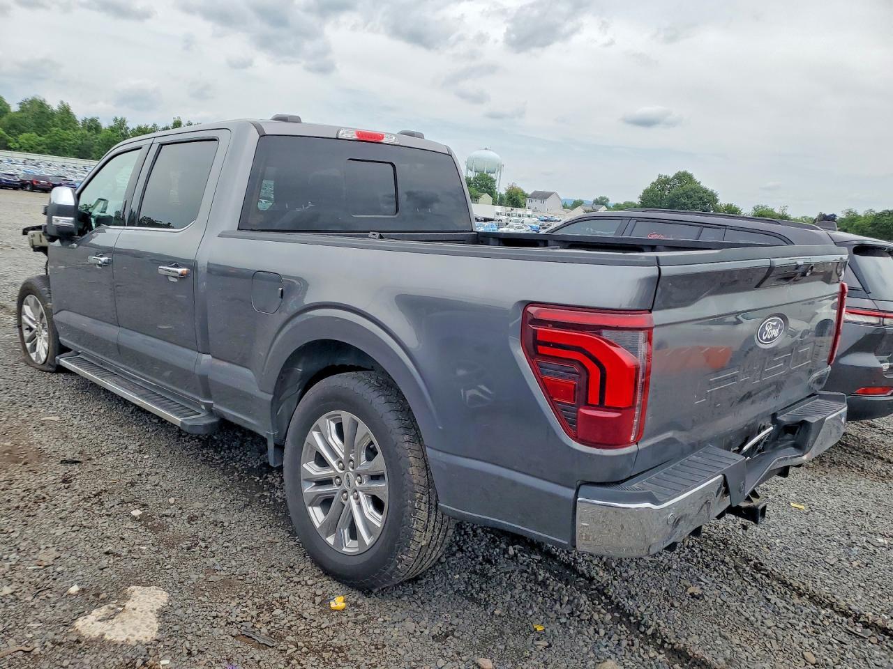 2025 Ford F150 Lariat - Image 2