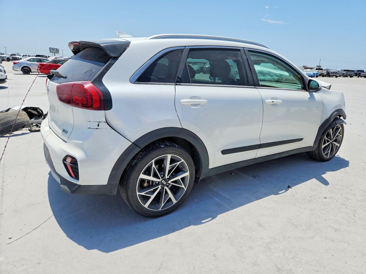 2020 Kia Niro Touring - Image 3