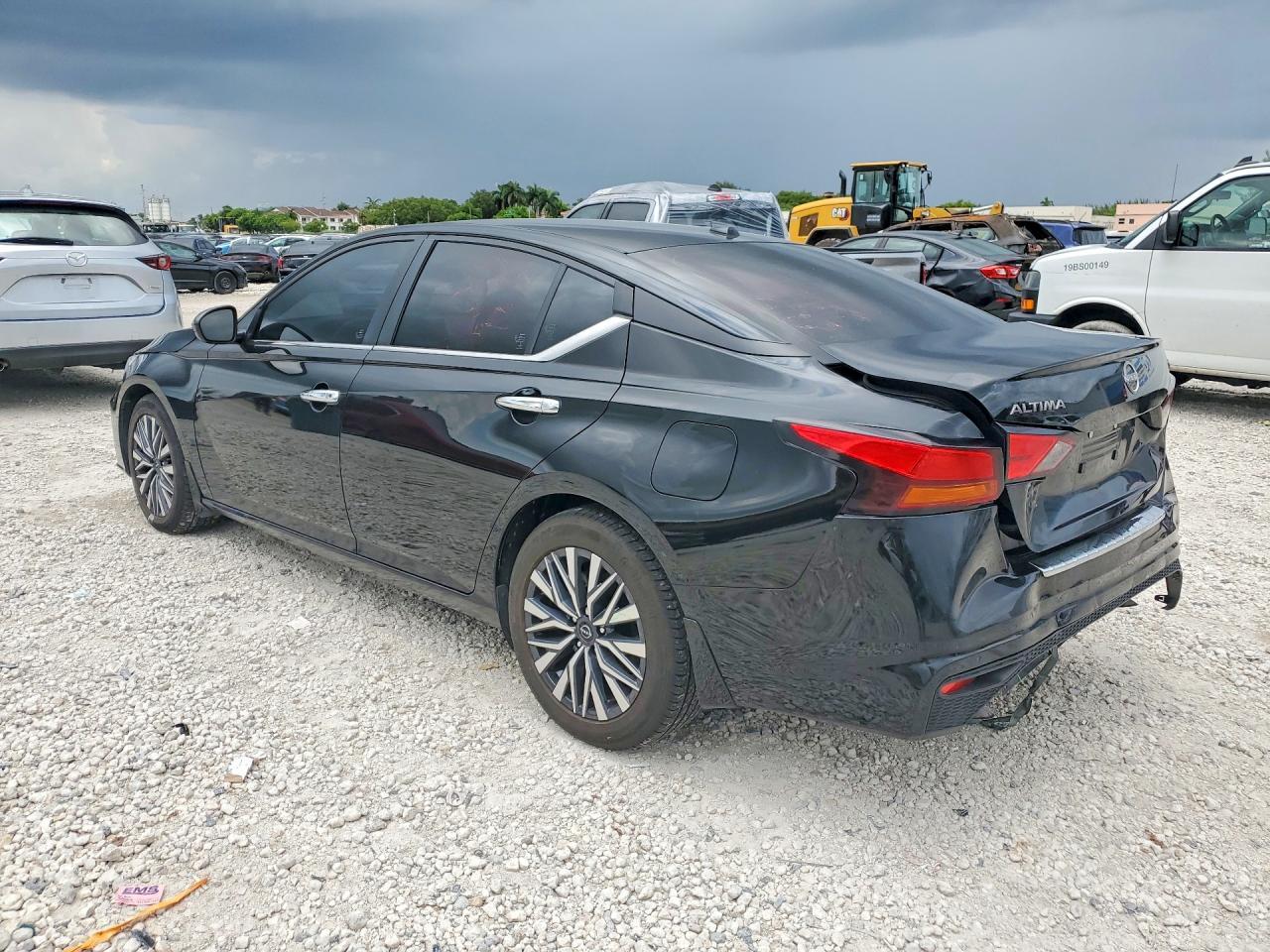2023 Nissan Altima Sv - Фото 2