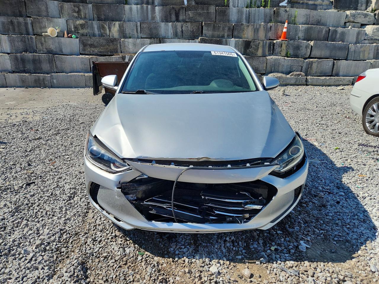 2017 Hyundai Elantra - Image 5