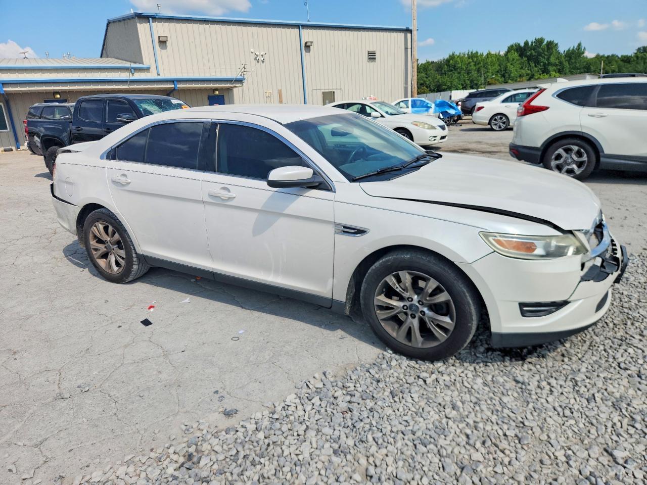 2010 Ford Taurus Sel - Image 4
