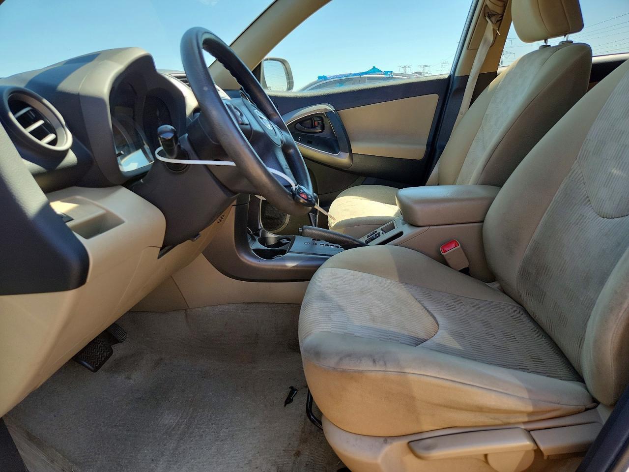 2012 Toyota Rav4 Base - Image 7