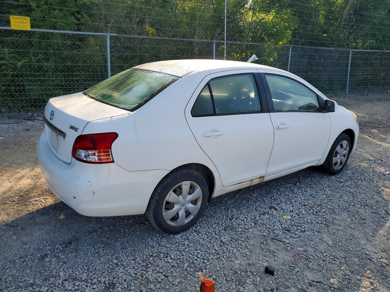 2008 Toyota Yaris Base - Image 3