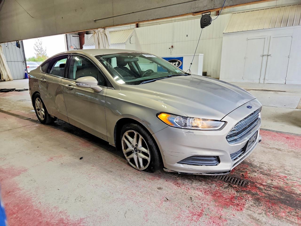 2015 Ford Fusion Se - Фото 4