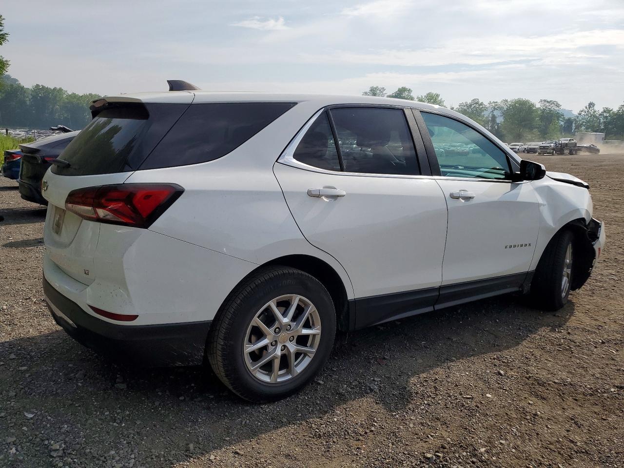 2022 Chevrolet Equinox Lt - Фото 3