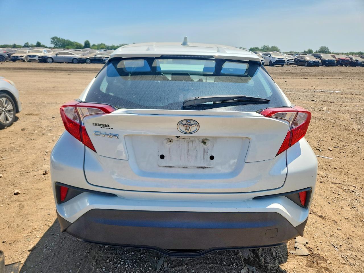 2019 Toyota C-Hr Le - Image 6