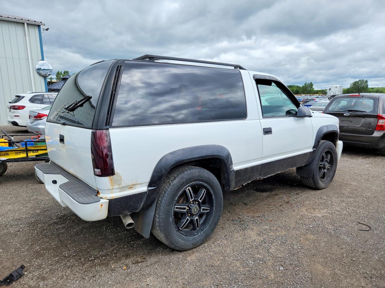 1998 Chevrolet Tahoe K1500 - Фото 3