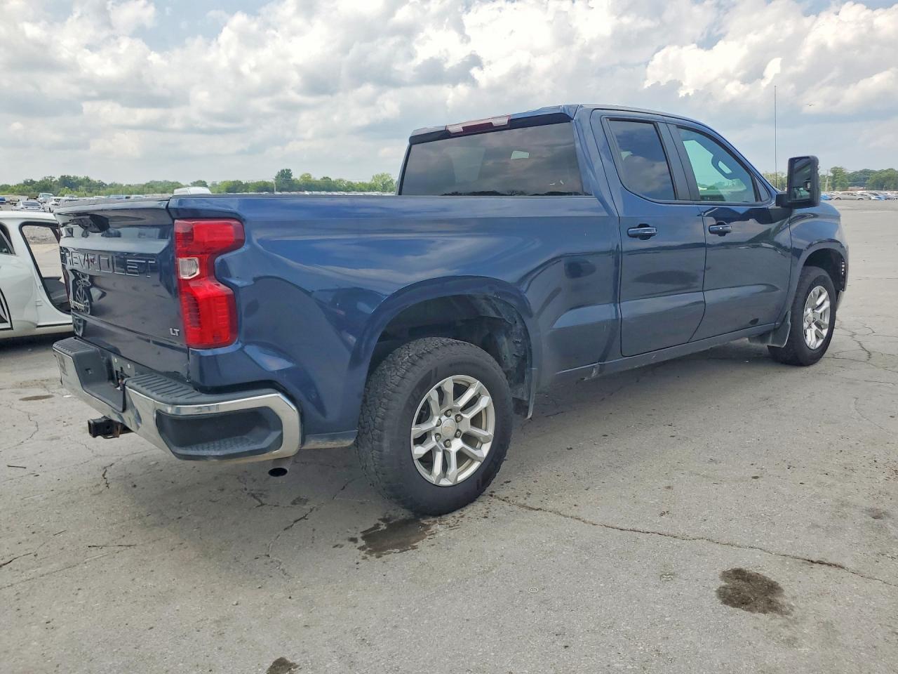 2022 Chevrolet Silverado C1500 Lt - Image 3
