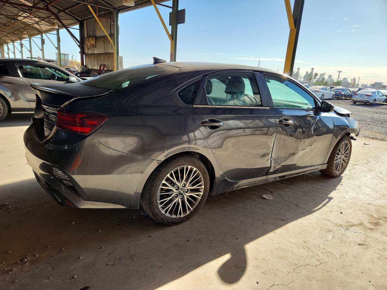 2023 Kia Forte Gt-Line - Фото 3