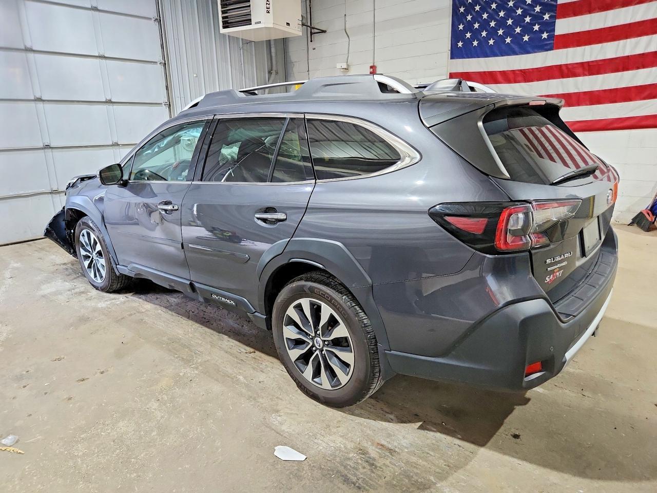 2023 Subaru Outback Touring - Image 2