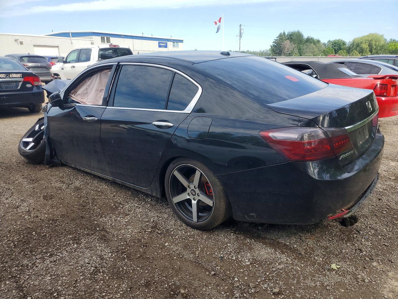 2013 Honda Accord Touring - Image 2
