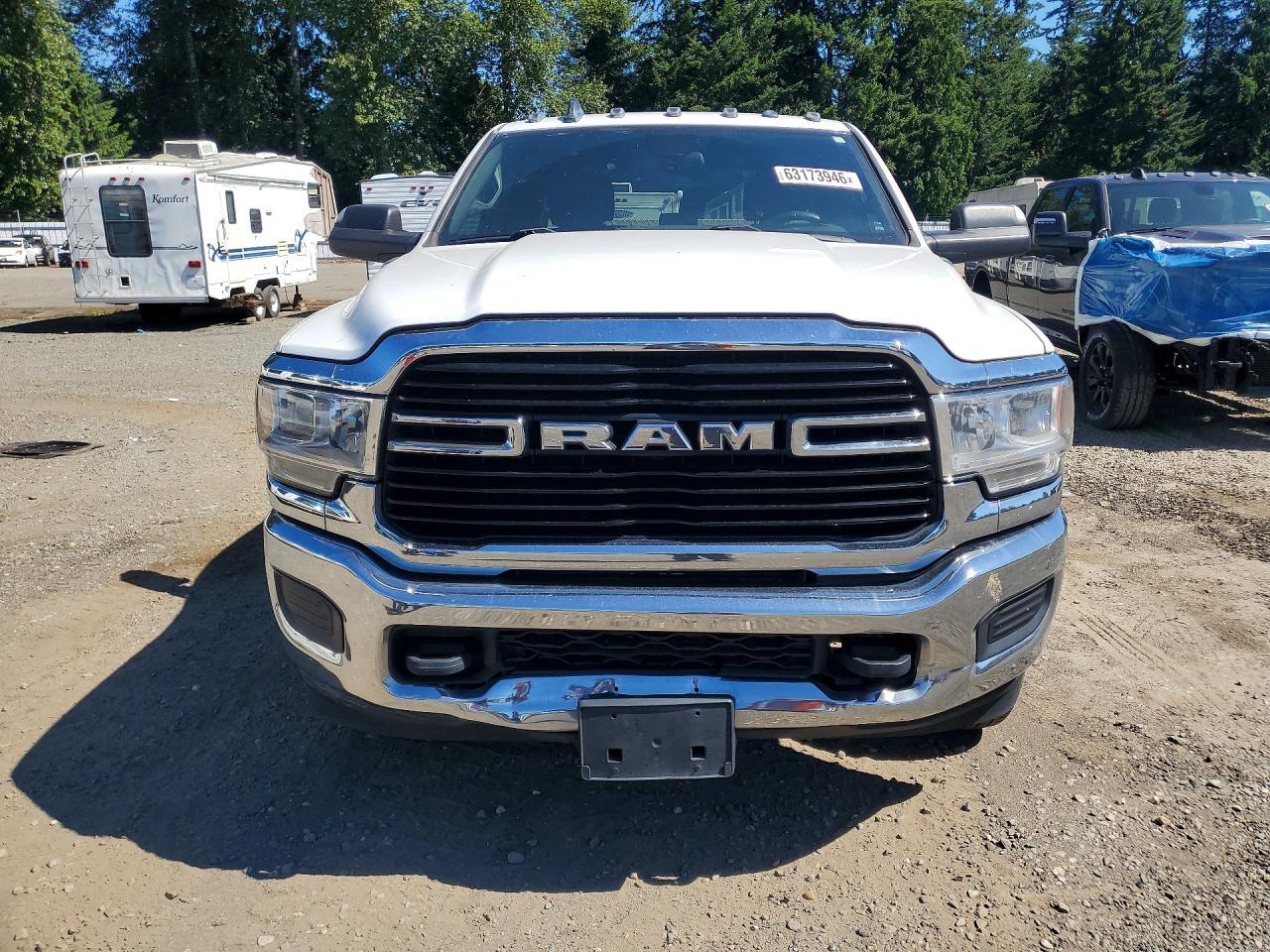 2021 Ram 3500 Big Horn - Фото 5