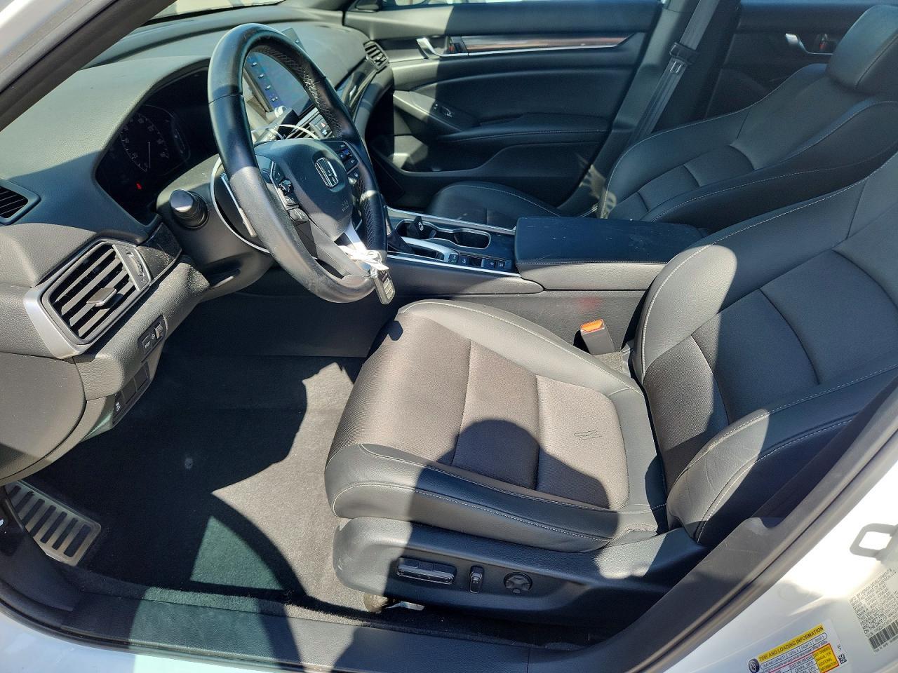 2022 Honda Accord Sport - Image 7