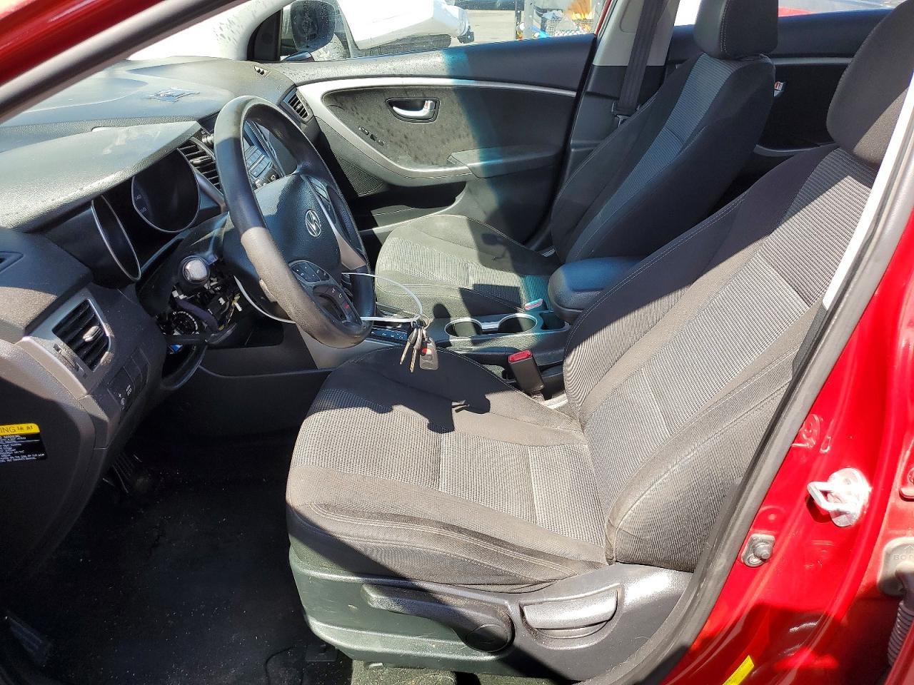 2017 Hyundai Elantra Gt Base - Image 7