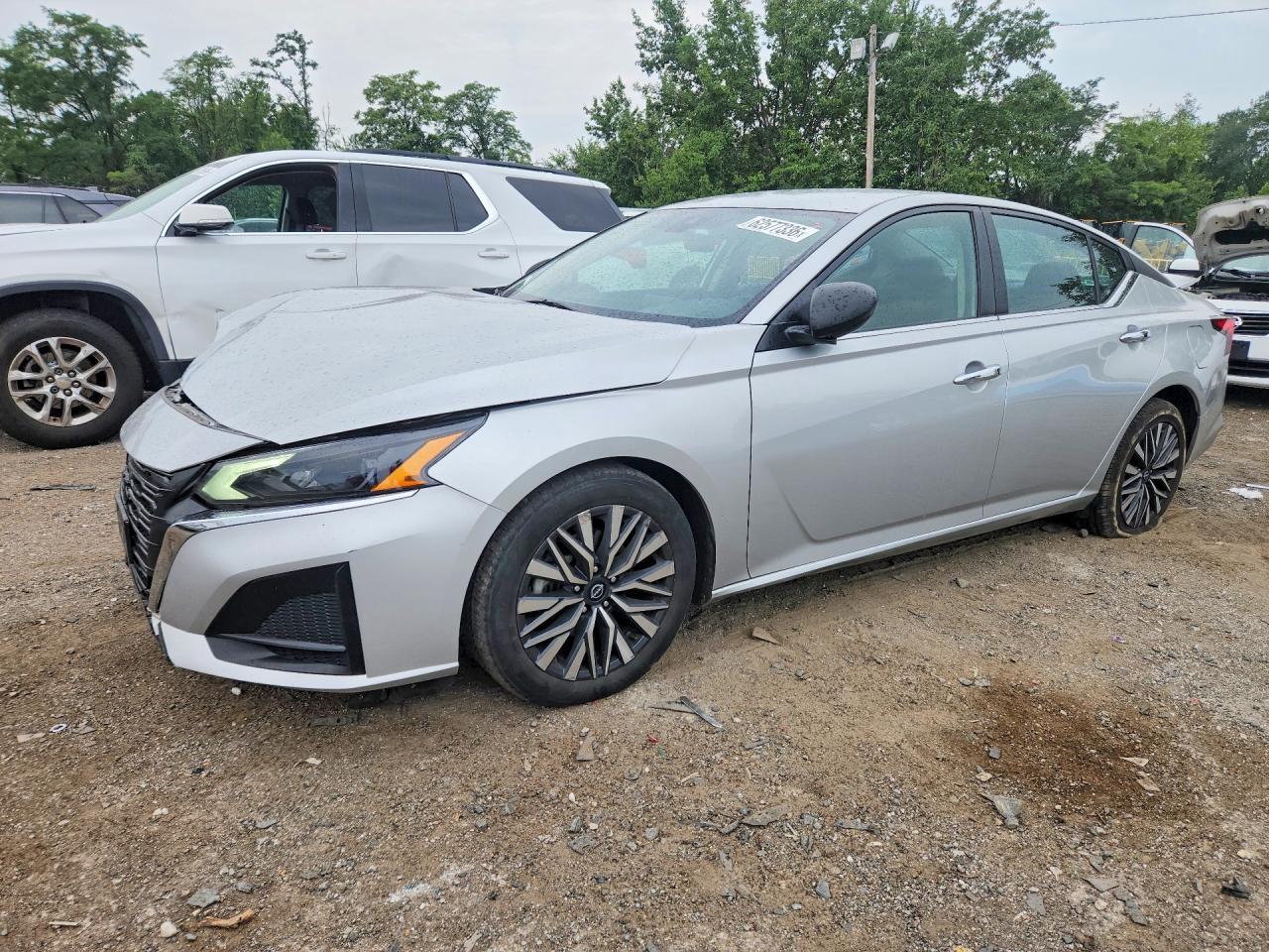 2024 Nissan Altima Sv