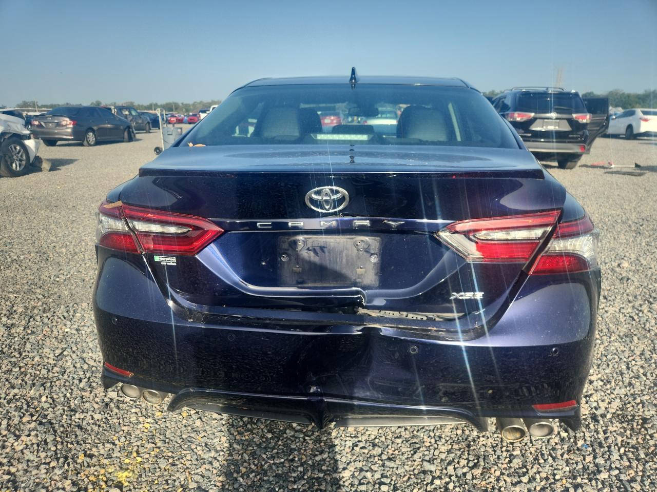 2022 Toyota Camry Xse - Фото 6