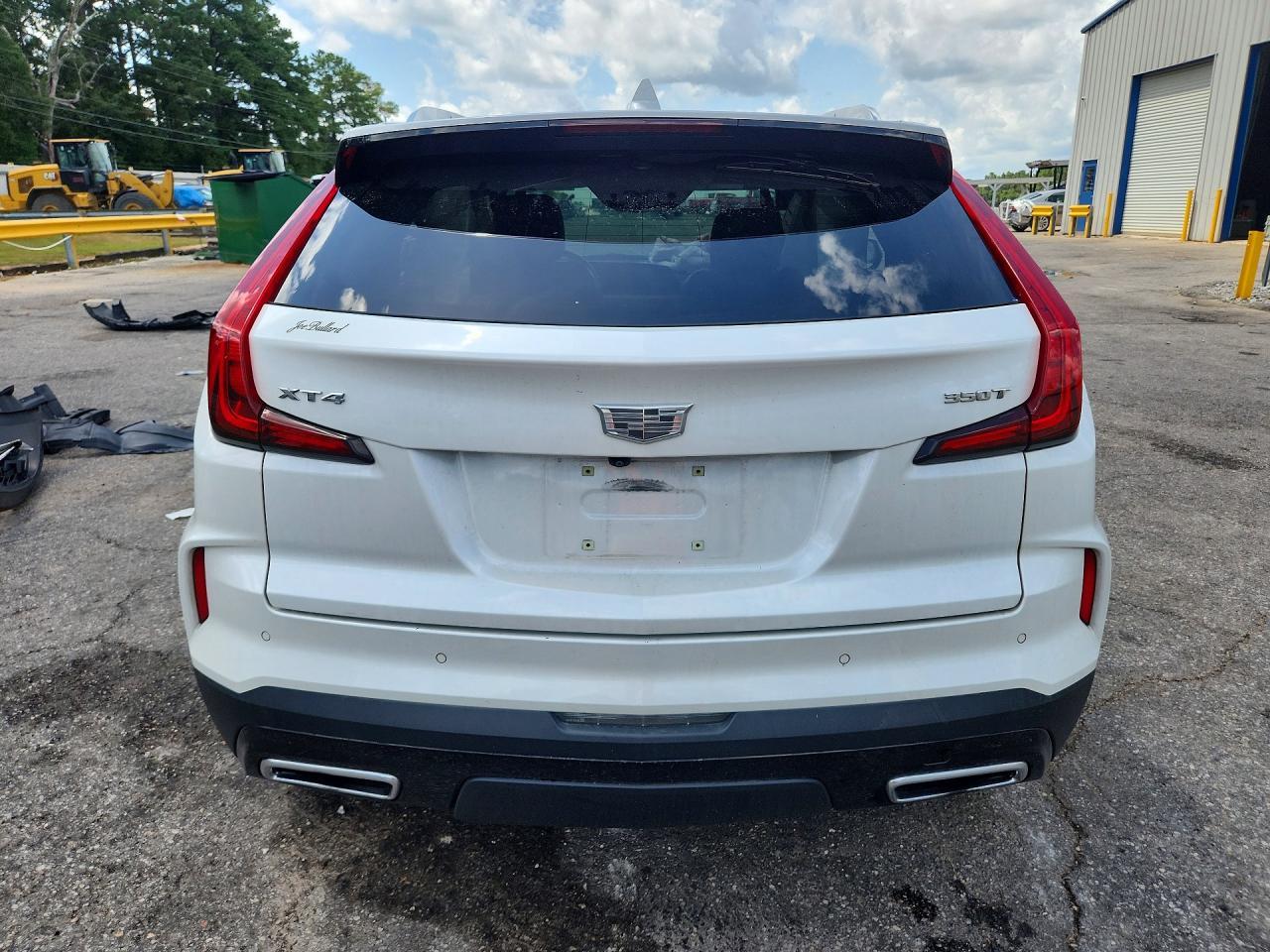 2024 Cadillac Xt4 Premium Luxury - Image 6