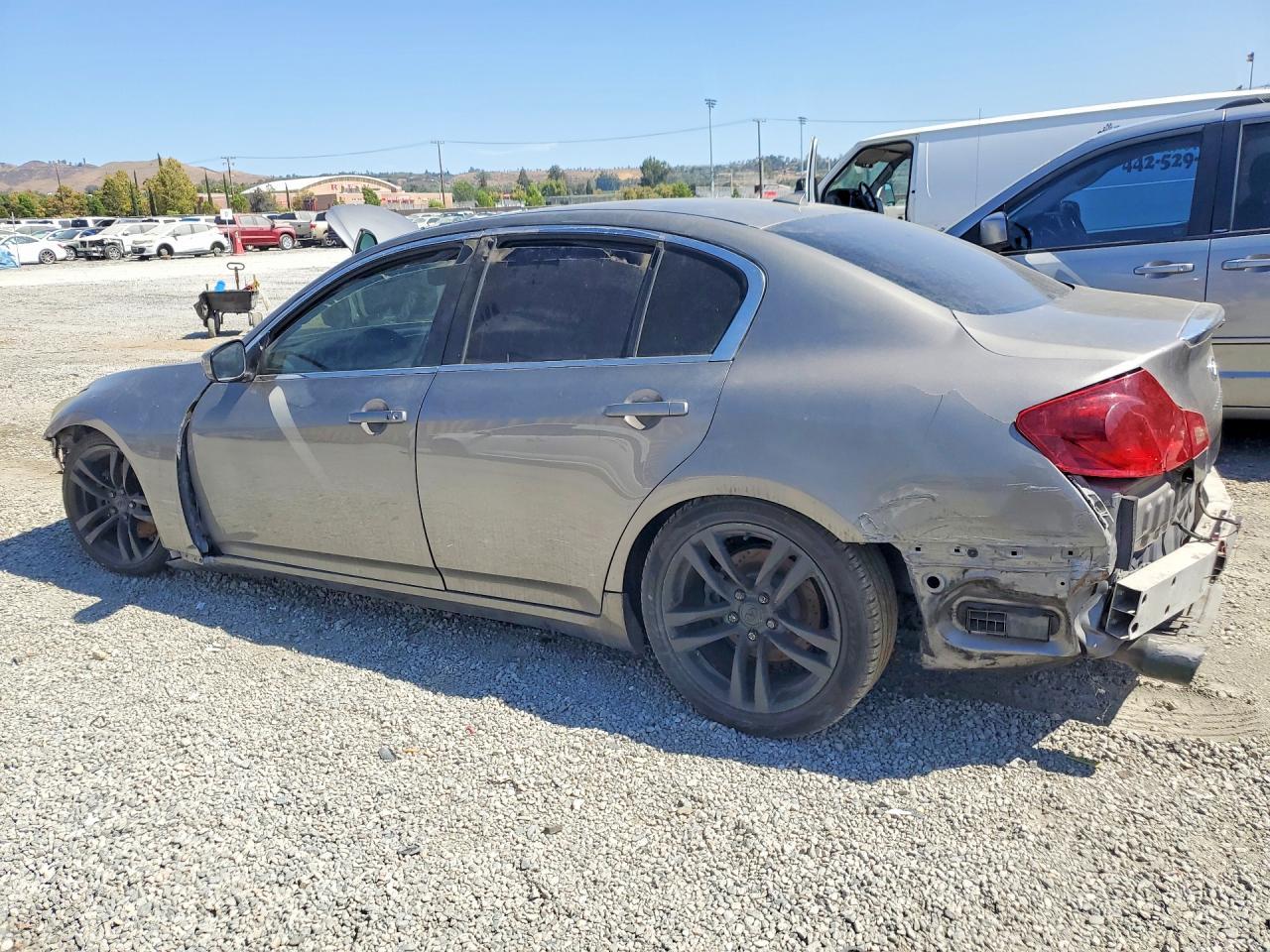 2009 Infiniti G37 Sedan Base - Image 2