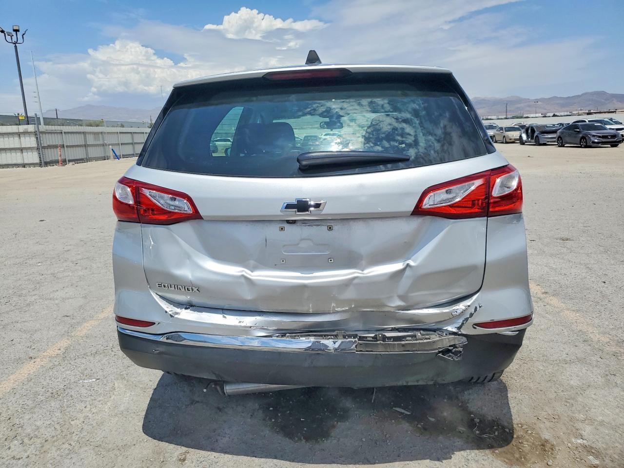 2020 Chevrolet Equinox Ls - Фото 6
