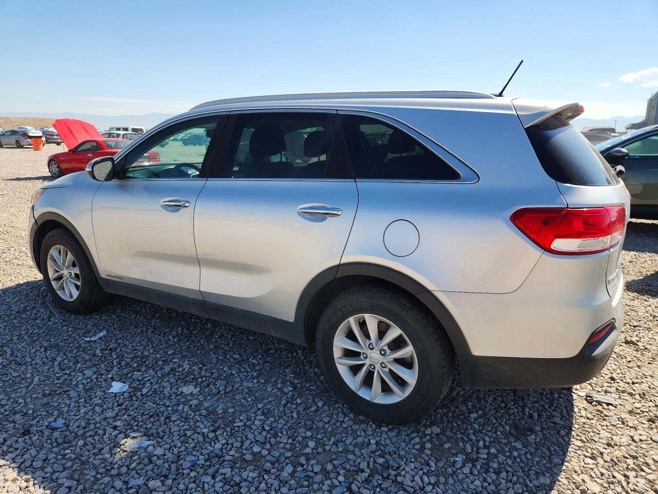 2017 Kia Sorento Lx V6 - Image 2