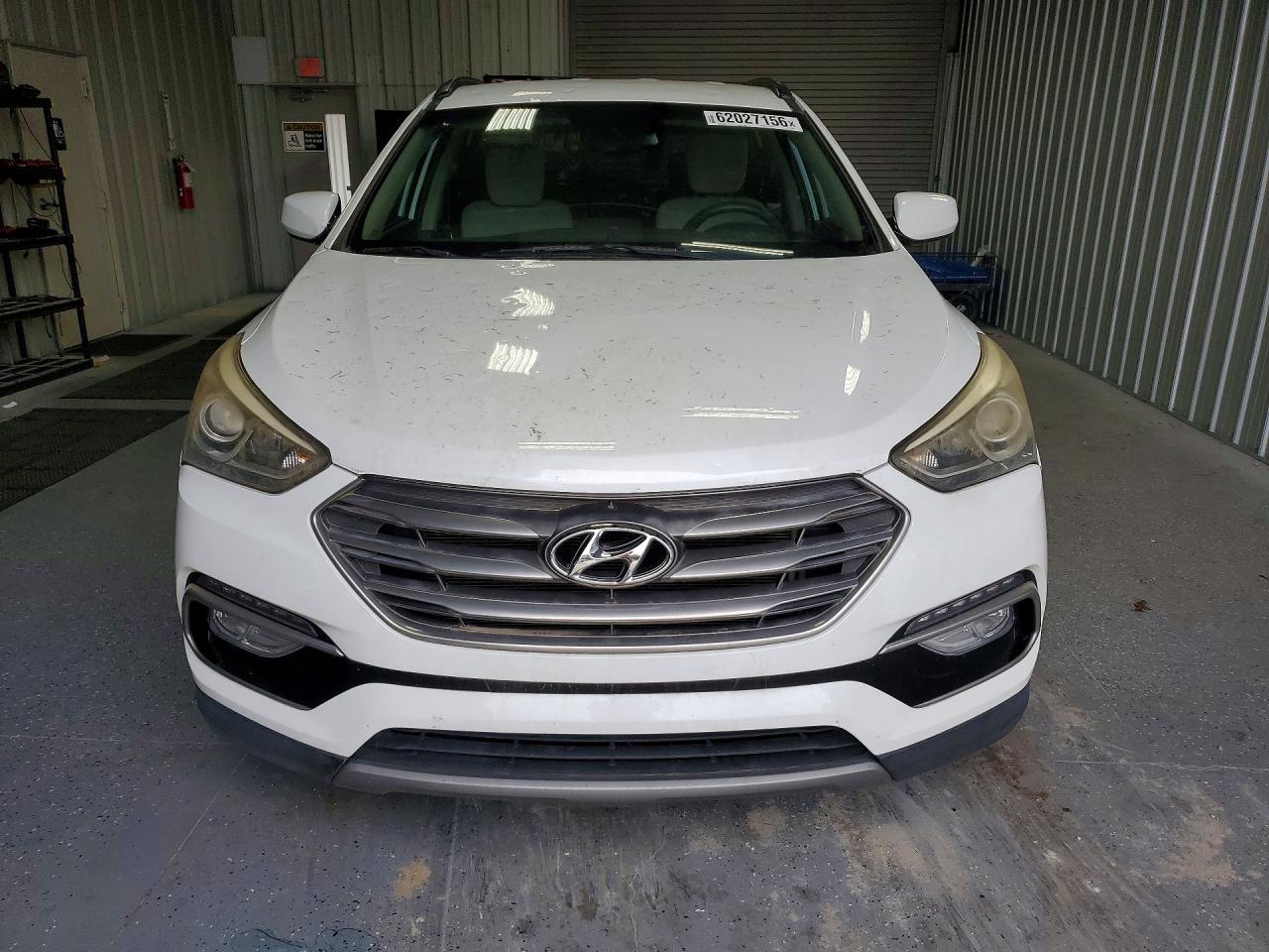 2017 Hyundai Santa Fe Sport 2.4L - Фото 5