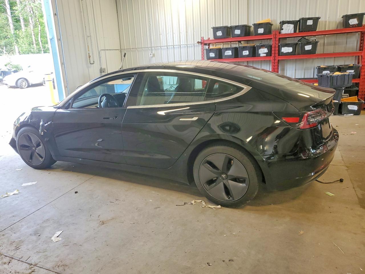 2018 Tesla Model 3 - Фото 2