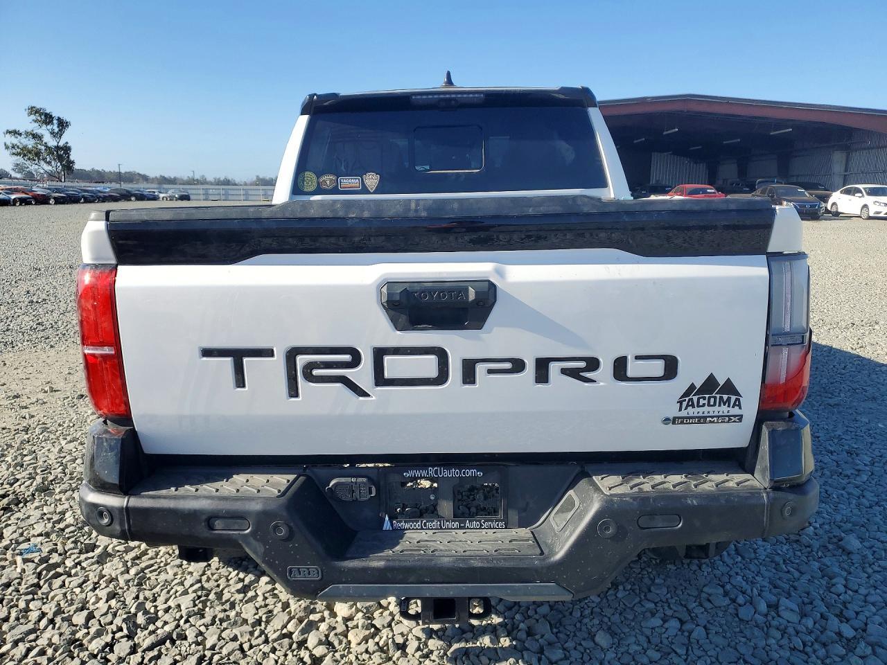 2024 Toyota Tacoma Trd Pro Hv - Image 6
