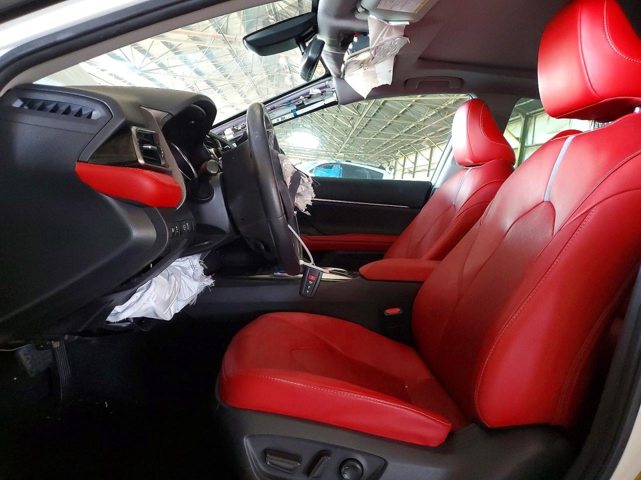 2020 Toyota Camry Xse - Image 7