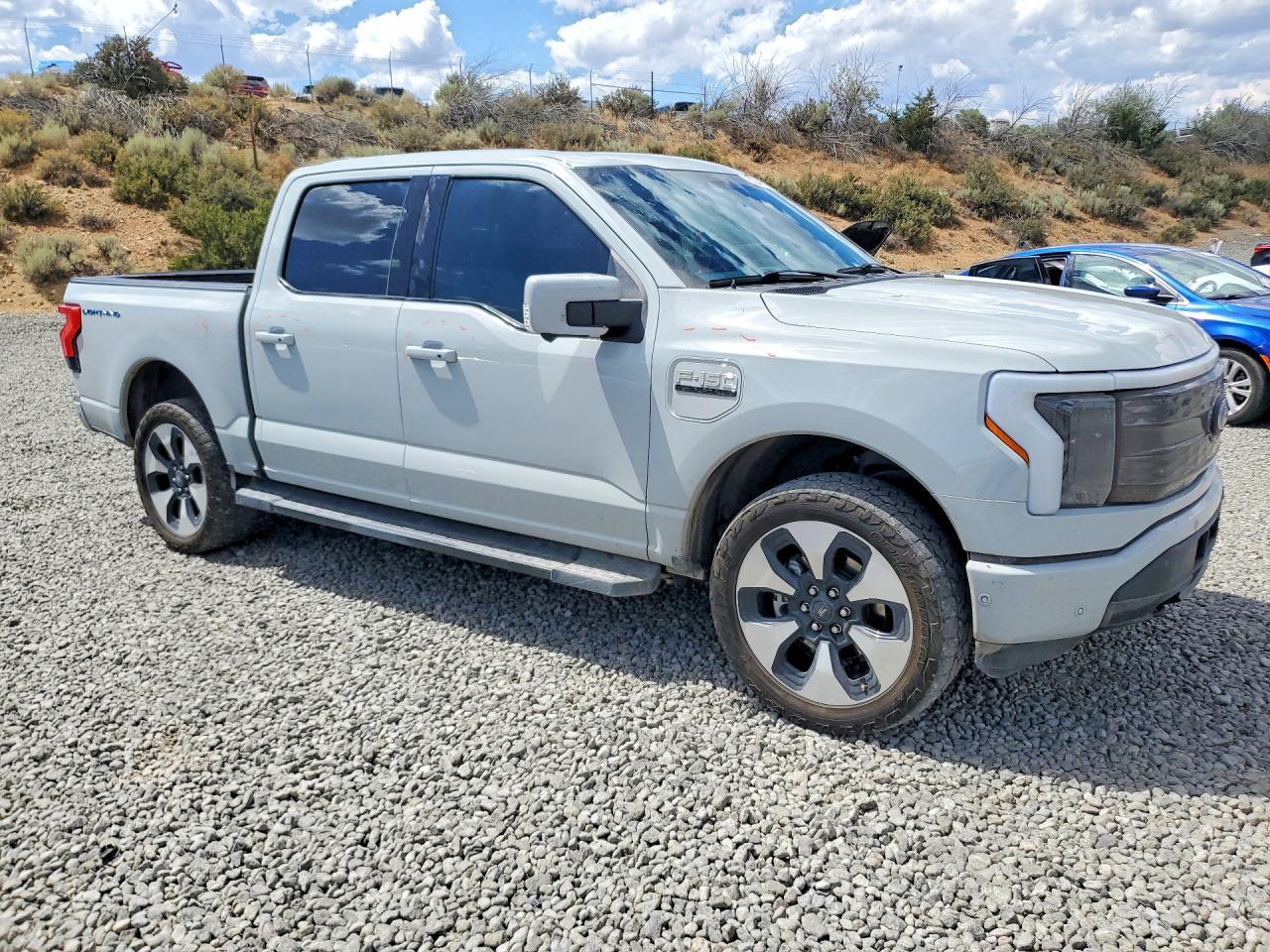 2023 Ford F150 Lightning Pro - Image 4