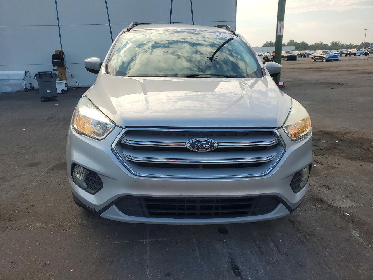 2018 Ford Escape Se - Фото 5