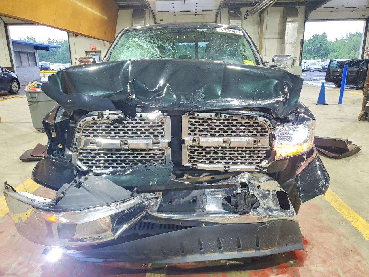 2017 Ram 1500 Laramie - Image 5