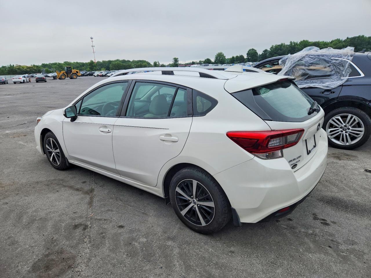 2021 Subaru Impreza Premium - Фото 2