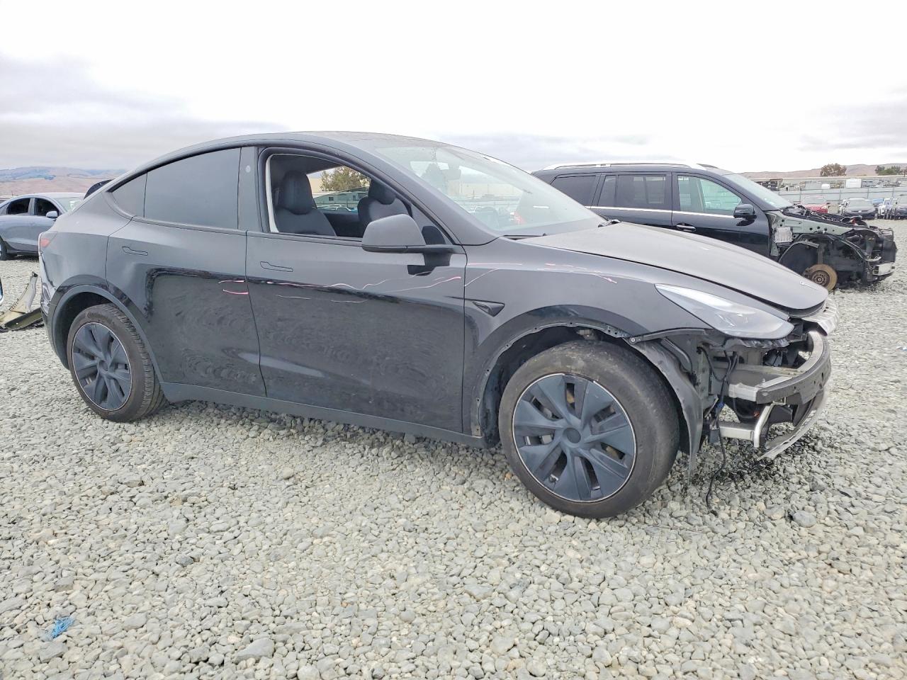 2023 Tesla Model Y - Фото 4