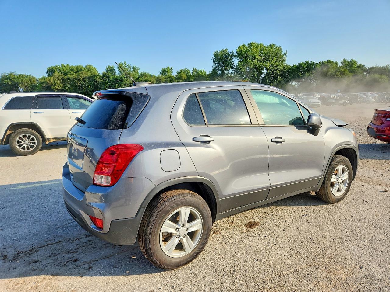 2020 Chevrolet Trax Ls - Фото 3