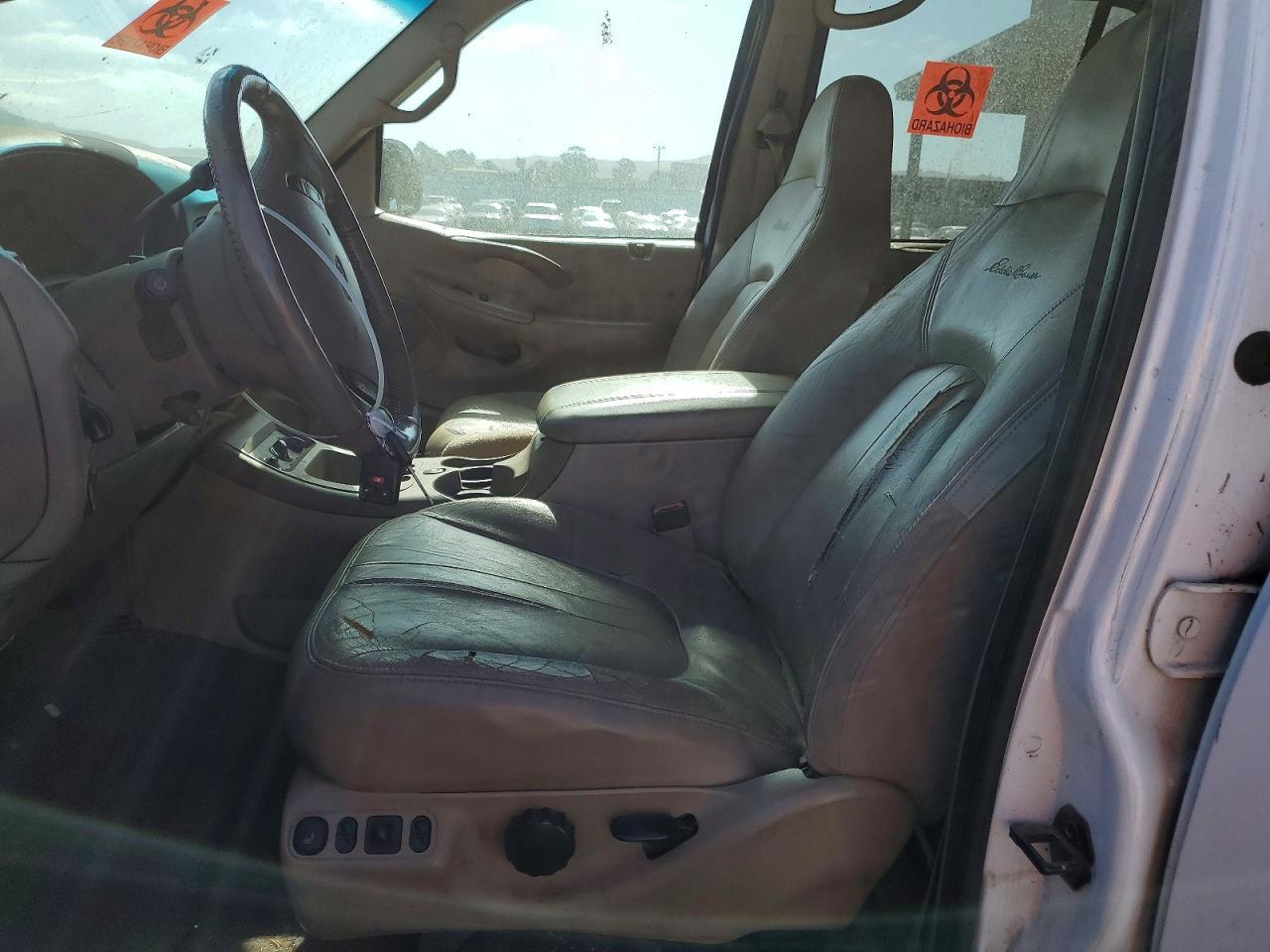2000 Ford Expedition - Image 7