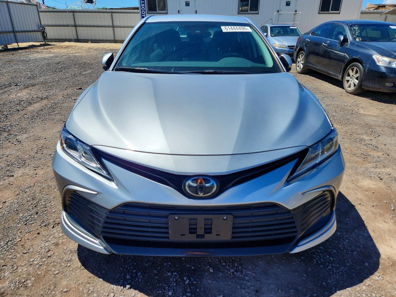 2023 Toyota Camry Le - Фото 5