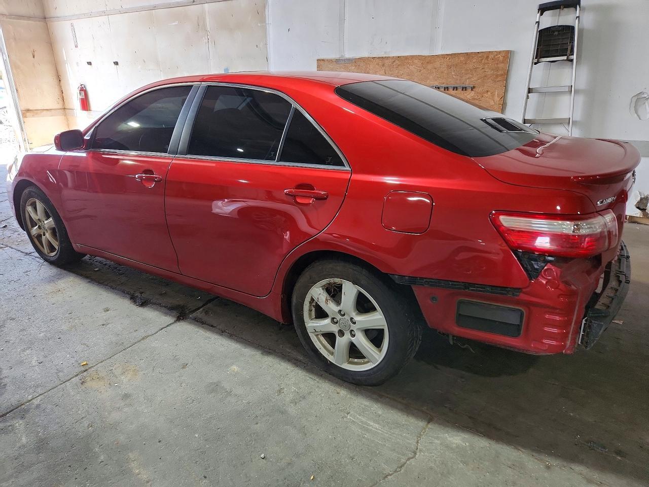 2009 Toyota Camry Se - Image 2