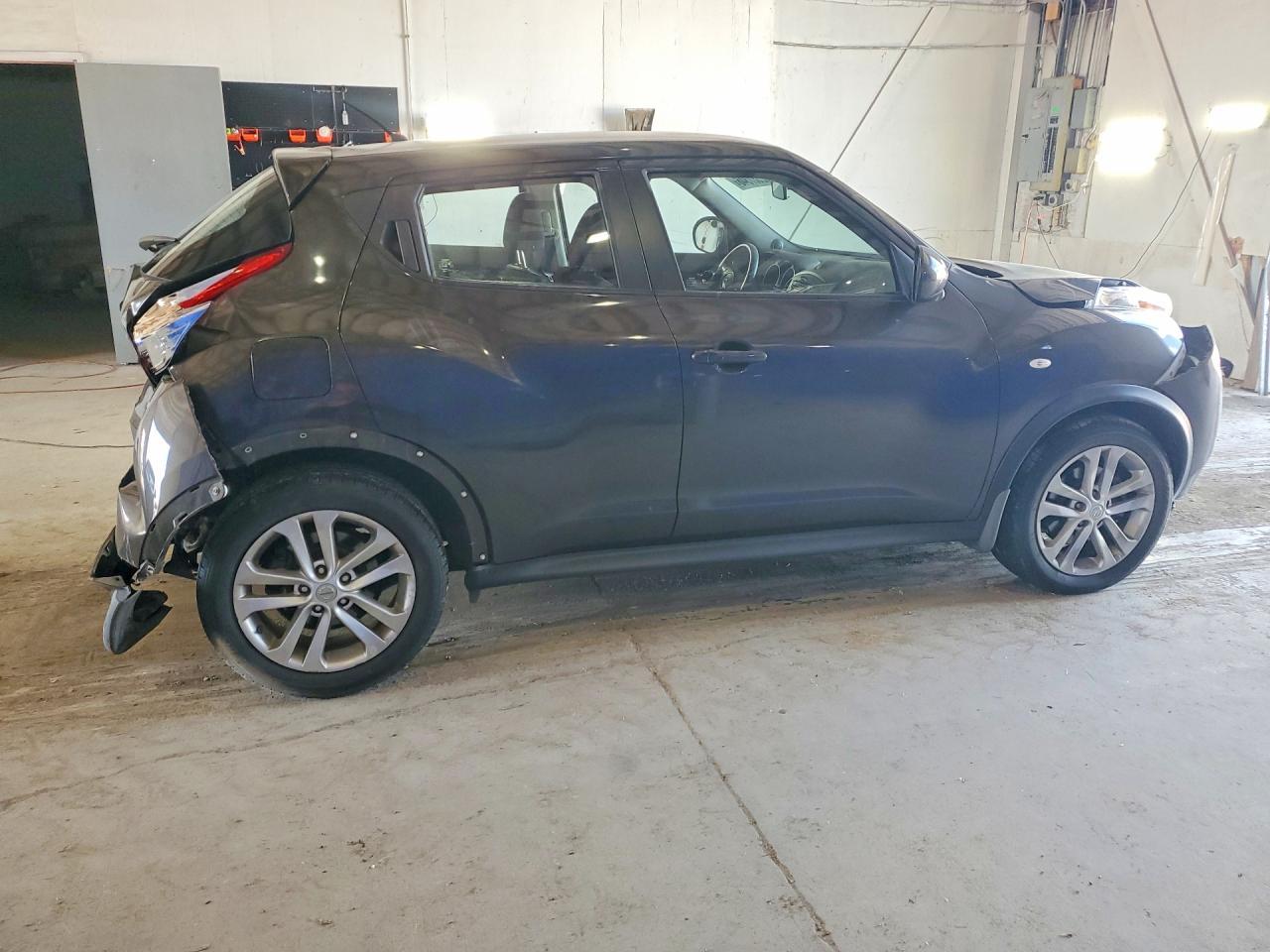 2013 Nissan Juke S - Image 3