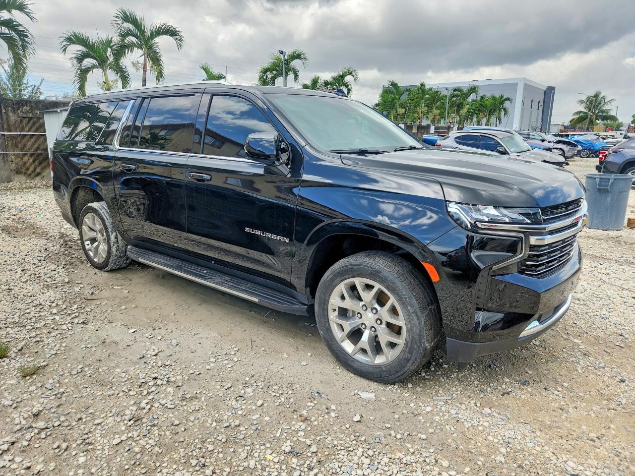 2023 Chevrolet Suburban C1500 Lt - Фото 4